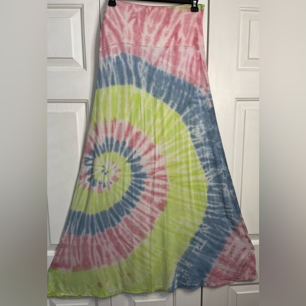 Venus Tie Dyed Maxi Skirt Light Pastel Colors TShirt Material SZ Large 42” Long